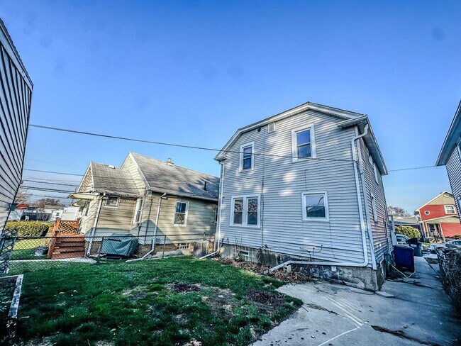 Building Photo - 1508 Remington St