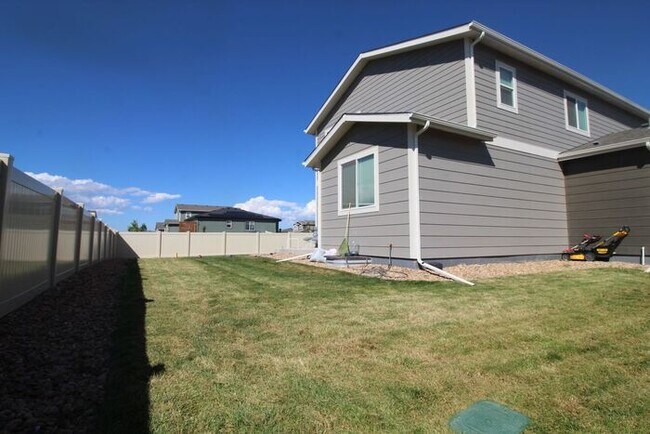 Building Photo - Great Home in Wellington