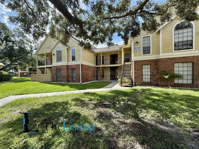 Foto del edificio - 8724 Mallard Reserve Dr