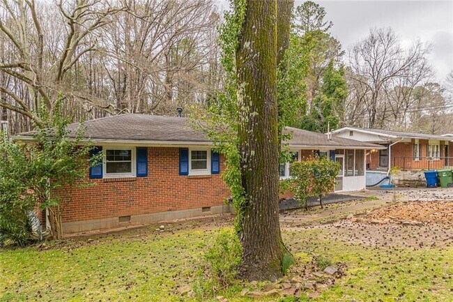 Building Photo - 149 Meadow Park Ln SW