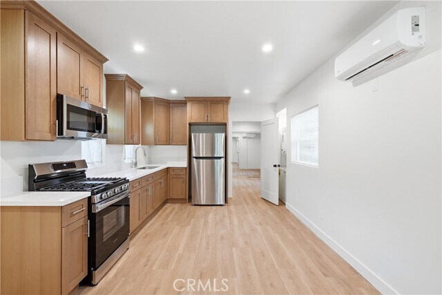 Foto del edificio - 1219 N Hoover St