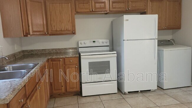 Foto del edificio - 1213 Grace St NW