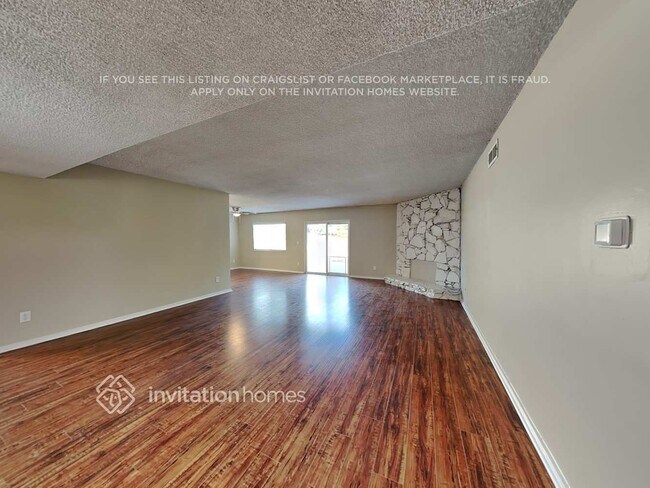 Foto del edificio - 15857 Liggett St
