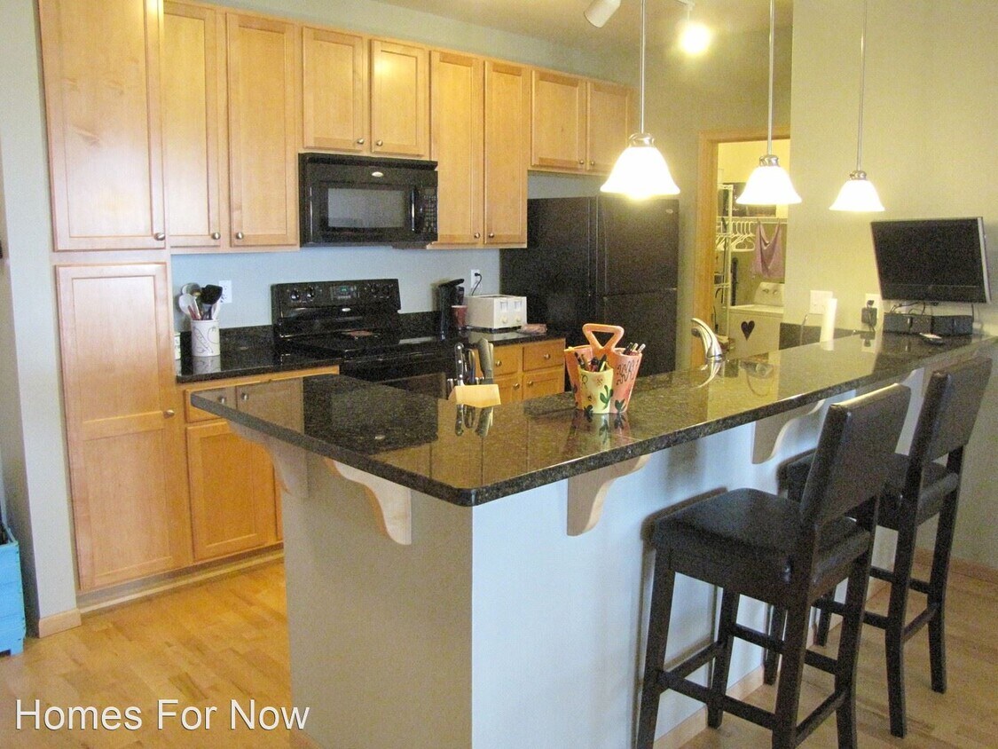 Primary Photo - 3 br, 2 bath House - 12501 Nicollet Ave #410