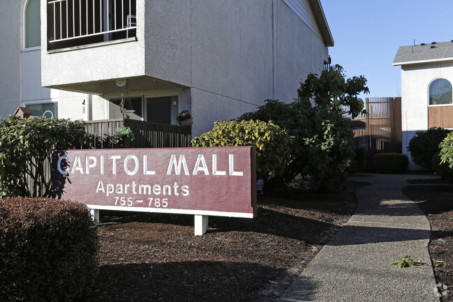 Building Photo - Capitol Mall