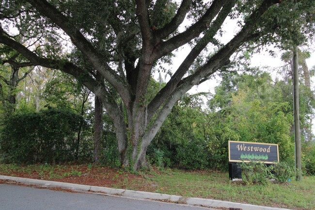 Foto del edificio - 1228 SW 75th Dr