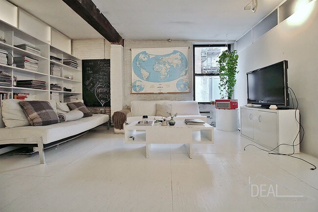 Foto del edificio - 36-46 South 4th Street #B9R