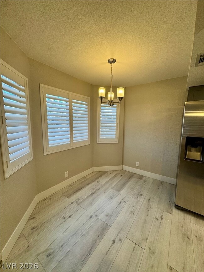 Building Photo - 1400 Oak Rock Dr