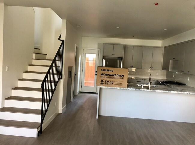 Entrada principal - 603 W Anapamu St