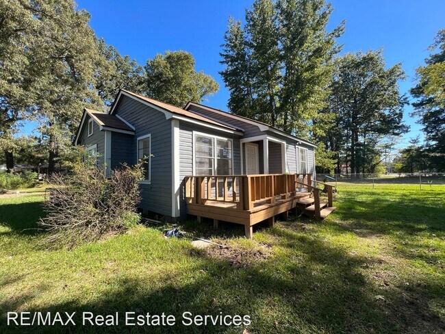 Building Photo - 2 br, 2 bath House - 2240 Pin Oak Circle