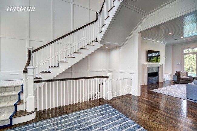 Foto del edificio - 114 Lockwood Ave