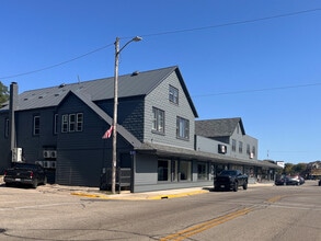 Building Photo - 202 E Main St