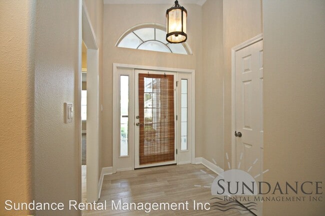 Building Photo - 3 br, 2 bath House - 2030 Fountainview Drive