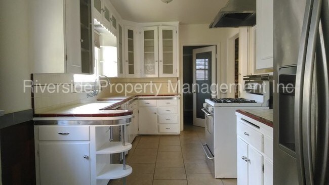 Foto del edificio - 5928 Birch St