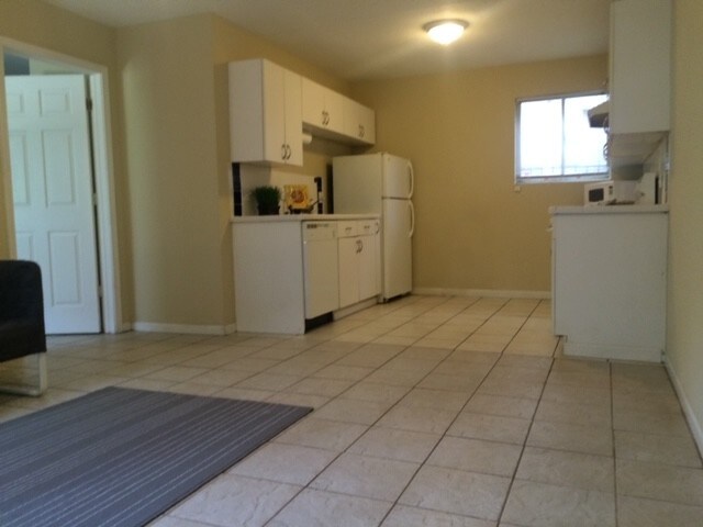 Living room view - 109 Avondale St