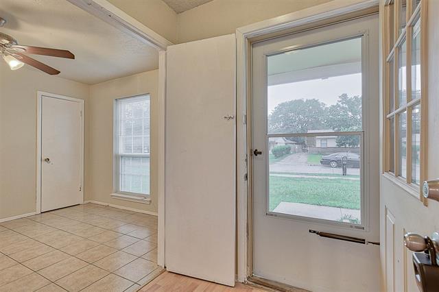 Building Photo - 1633 Japonica Ln