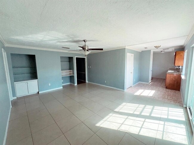 Foto del edificio - 12519 White Plains Dr