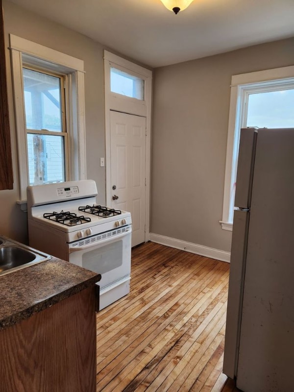 Photo - 5111 W Ferdinand St Apartment