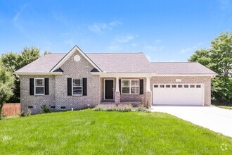 Building Photo - 6026 Chickadee Cir
