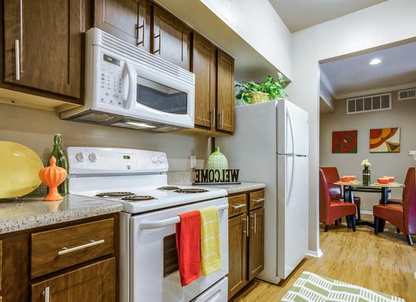 Building Photo - 1 bedroom in San Antonio TX 78204