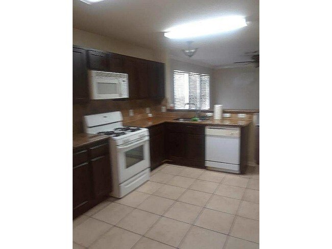 Foto del edificio - 15019 Kingsbridge Way
