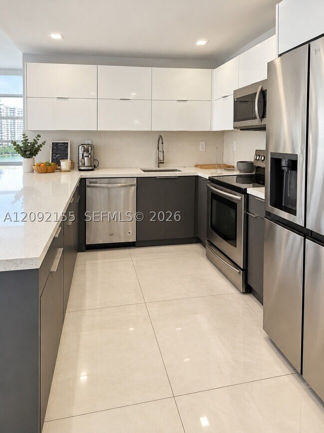 Foto del edificio - 2750 NE 183rd St