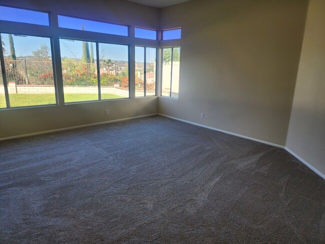 Building Photo - Gorgeous Redhawk Single Story with 3 Bed+D...