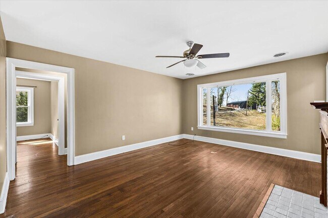 Foto del edificio - 1718 Clifton Rd