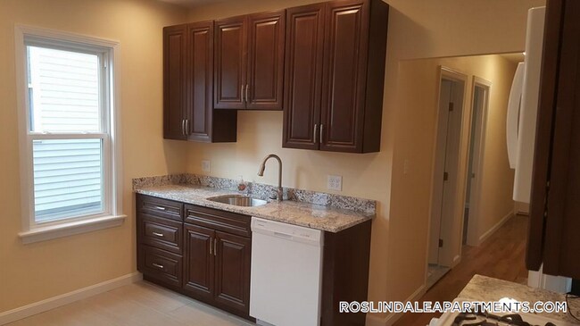 Foto del edificio - 50 Jewett St