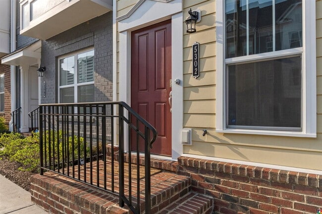 Foto del edificio - 5302 Masons Ln