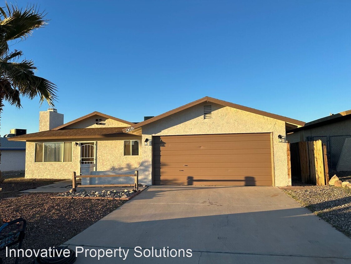 4362 Los Maderos Dr, Fort Mohave, AZ 86426 House Rental in Fort