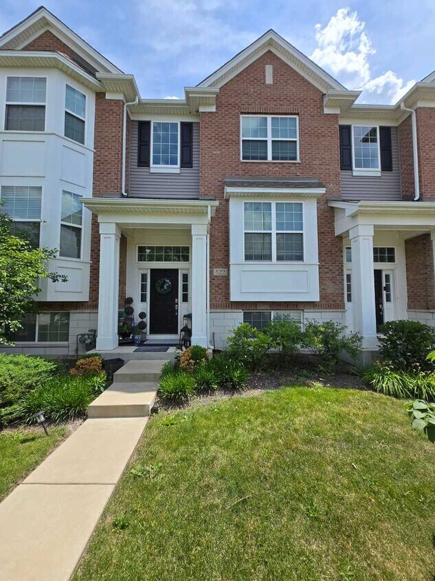 Foto principal - 522 Fairway Dr