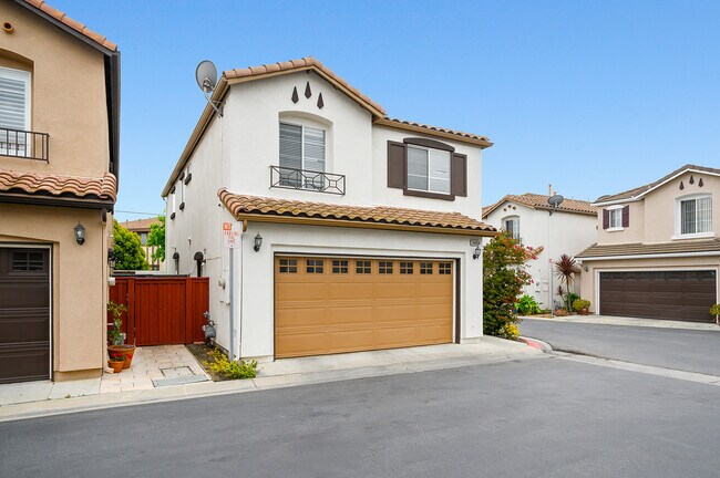Building Photo - 14484 Arbor Ln