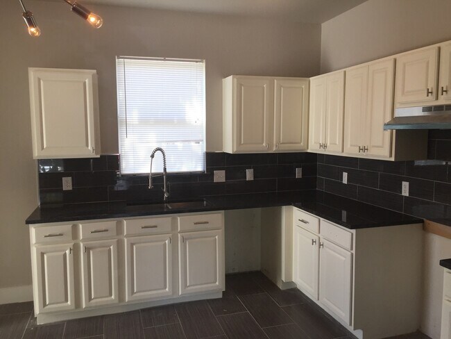 Photo - 1806 Perez St. Apartment