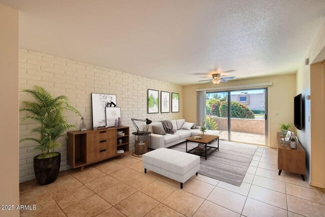 Building Photo - Luxury and Resort like Living at Scottsdale Park Place!!!  Tile throughout, light, bright and Pri...