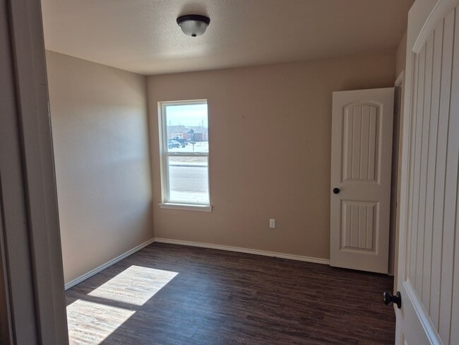 Building Photo - Cypress Home