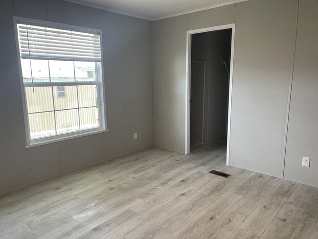 Building Photo - 55 Mockingbird Hill