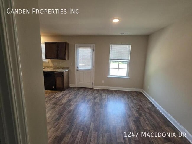 Building Photo - 1247 Macedonia Dr