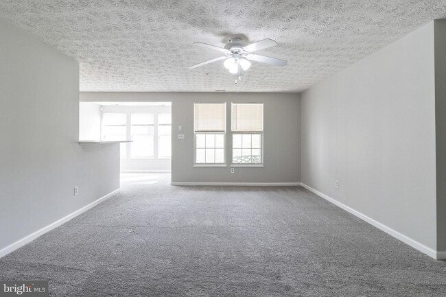 Building Photo - 704 Orchard Overlook