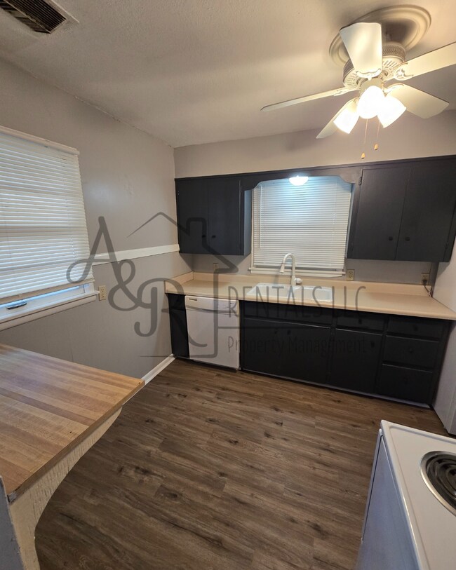 Foto del edificio - 714 S Chestnut St