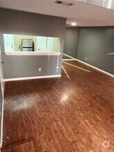 Building Photo - 13724 Hollowgreen Dr