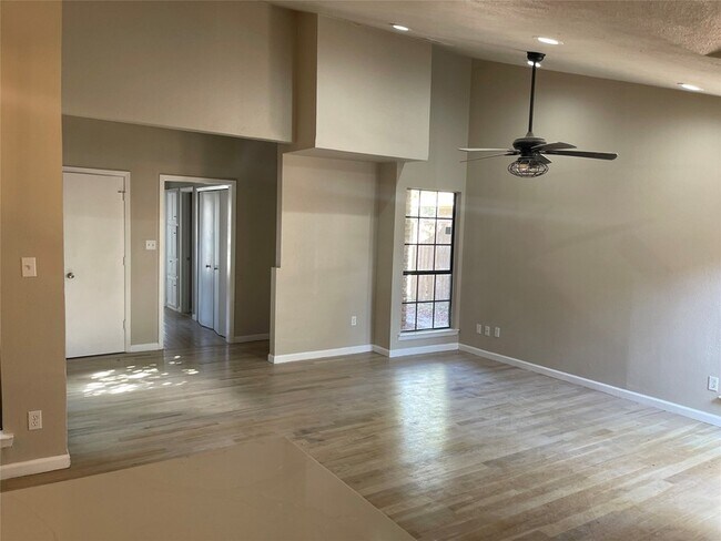 Foto del edificio - 3040 Airhaven St