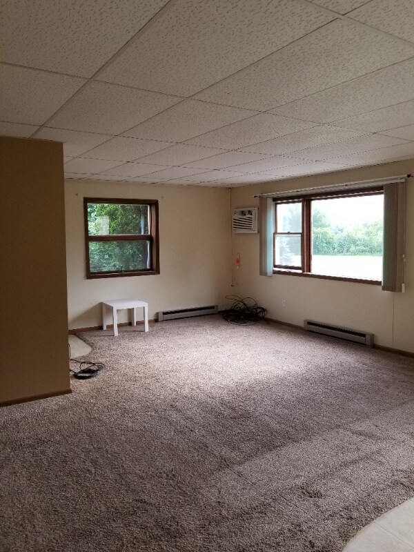 Building Photo - 320 Sawmill Ln