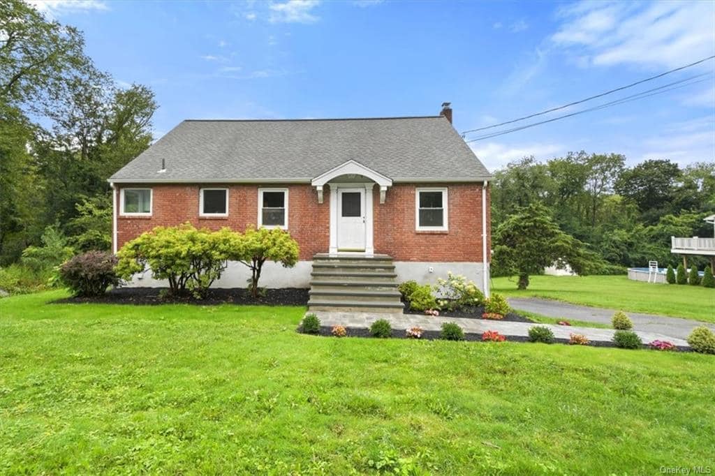 96 Wood St, Mahopac, NY 10541 House Rental in Mahopac, NY
