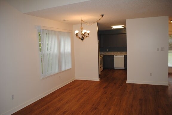 Foto del edificio - 3122 Country Club Rd