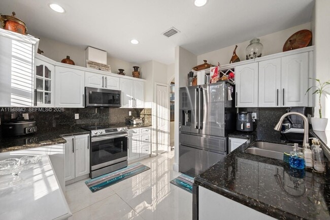Foto del edificio - 1360 SW 142nd Ave