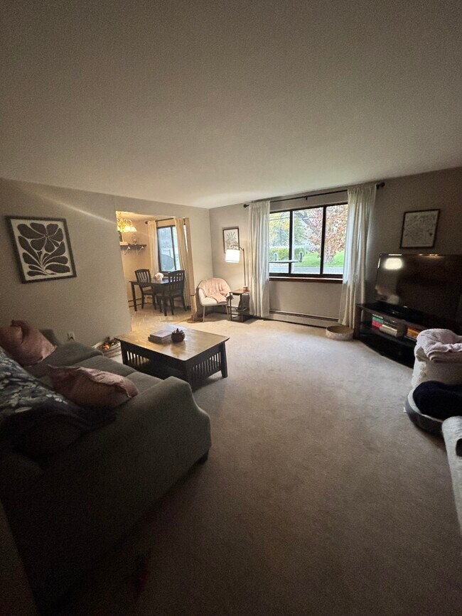 Sala de estar - 169 Jefferson Ave