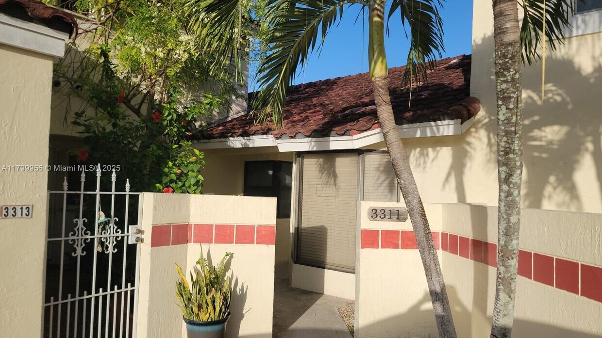 Primary Photo - 3311 San Remo Cir
