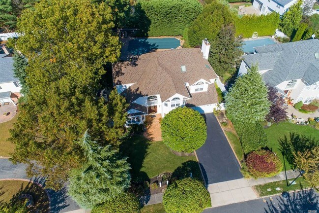 Foto del edificio - 21 White Cliff Ln