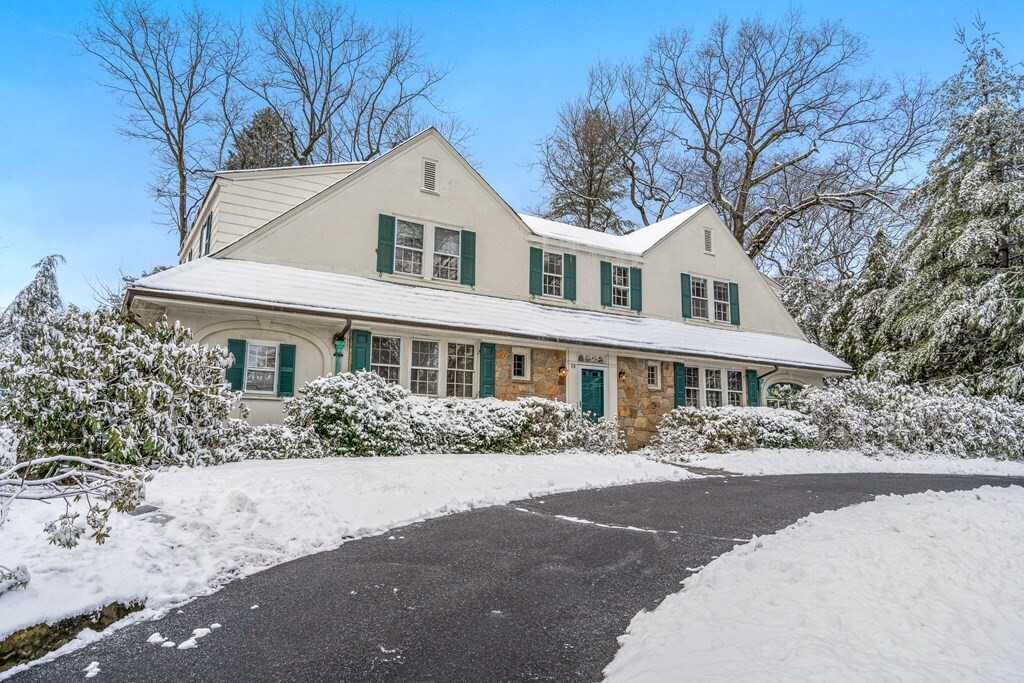 38 Woodcliff Rd, Wellesley, MA 02481 House Rental in Wellesley, MA